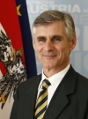 Dr. Michael LINHART